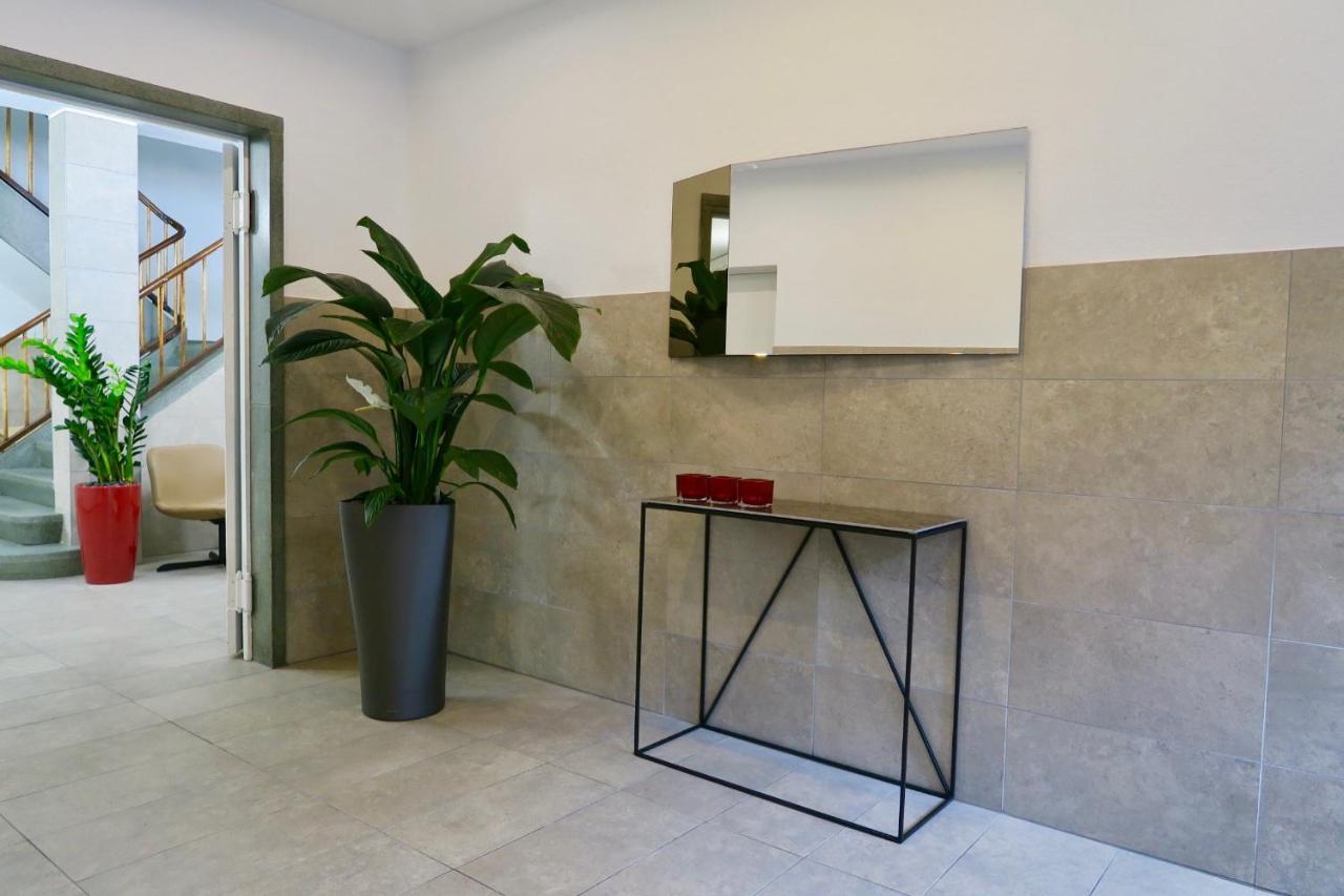 Zurich Furnished Homes ภายนอก รูปภาพ
